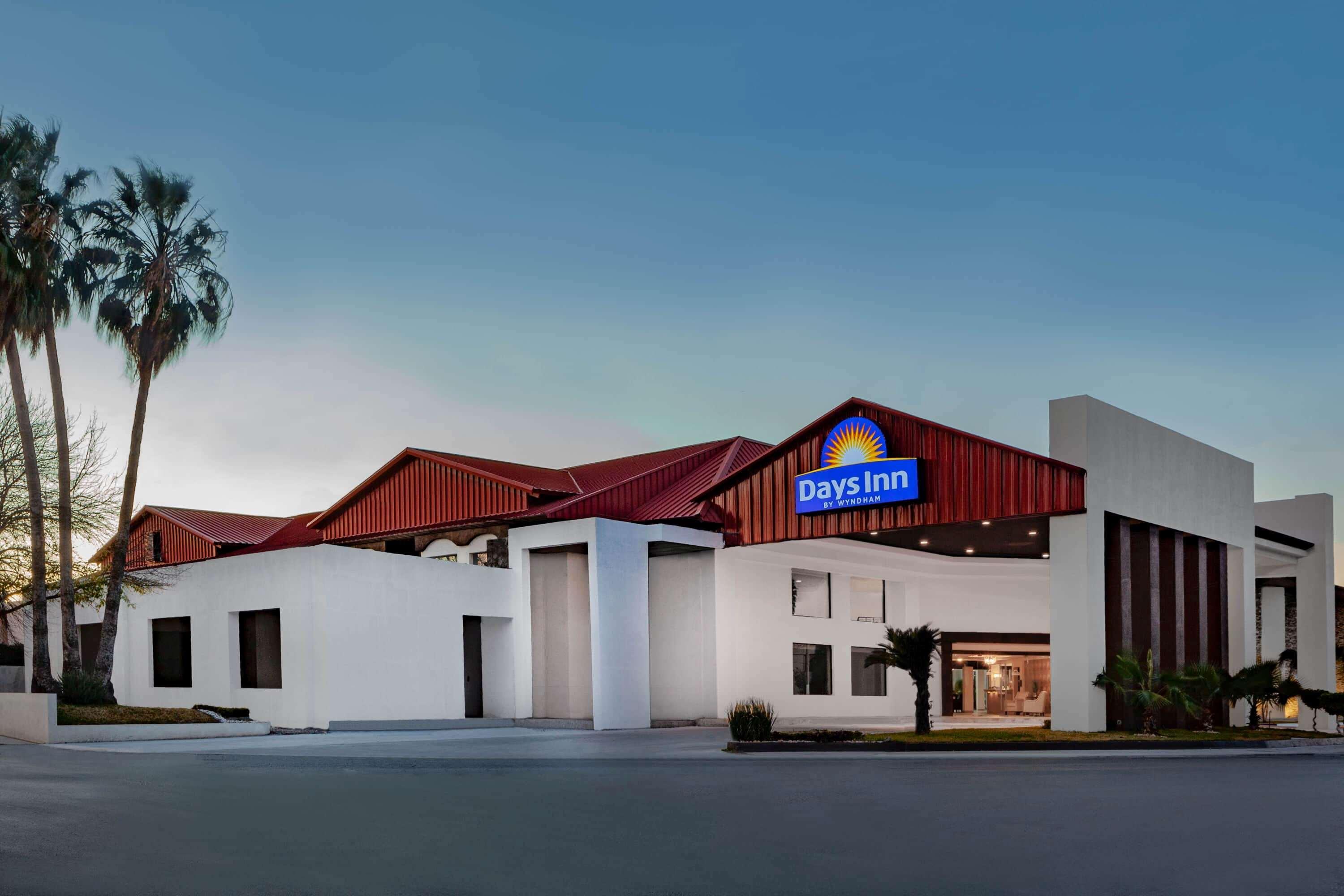 Days Inn By Wyndham Piedras Negras Eksteriør billede